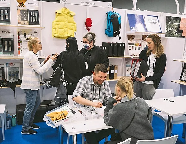 Distribuidor o fábrica textil para tu marca de moda