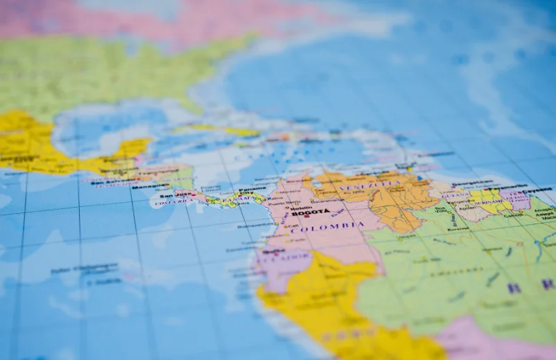 Mapa Mundi Latam GAT Fashion Lab