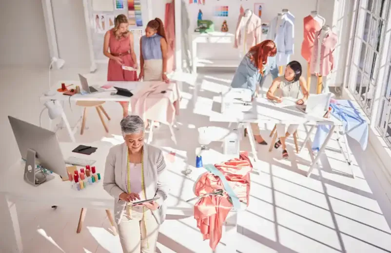 Descubre el camino: ¿Cómo encontrar los mejores fabricantes de ropa para mujer?